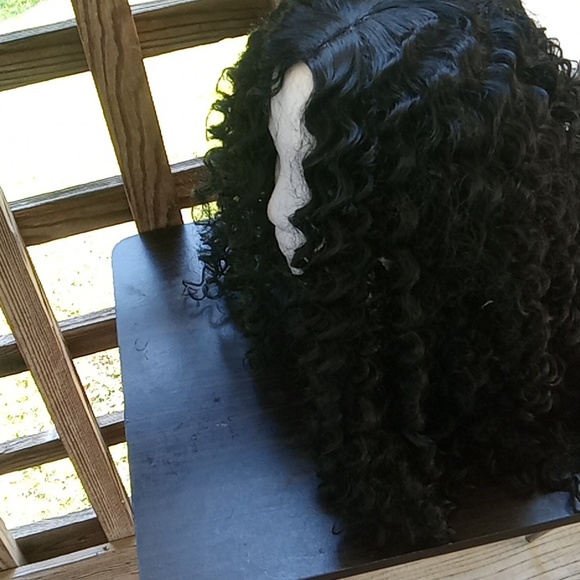 Wig - Picture 3 of 5